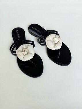 CHANEL Camellia Jelly Thong Sandals - Good Condition - Authentic - Size 36